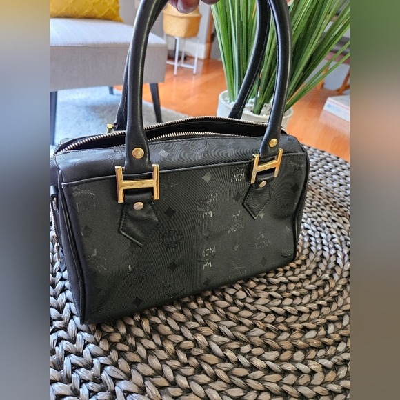 💥Authentic COA💥 MCM Visetos w/unbranded strap!! - Picture 11 of 13